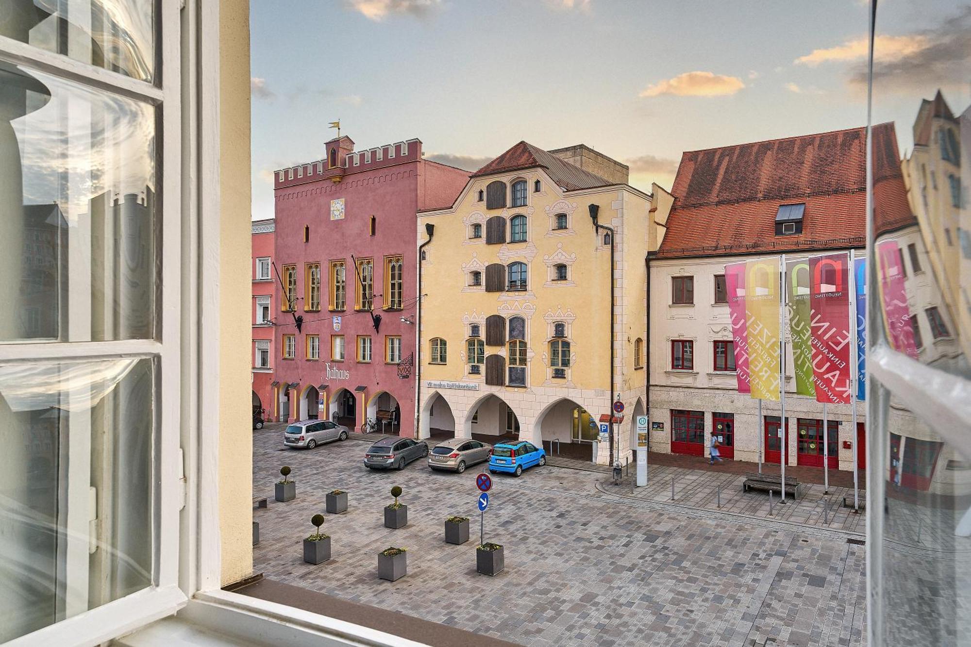 Zur Krone Neuotting Exterior photo